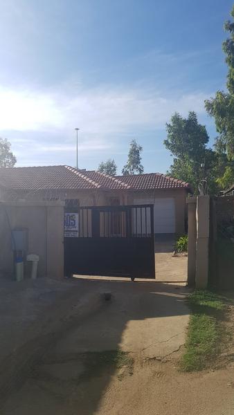 Property For Rent in Naturena, Johannesburg